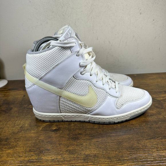 Nike Dunk Sky High Essential Hidden‎ Sail Wedge 644877-100 Shoes Women's Size 10 - Picture 1 of 8